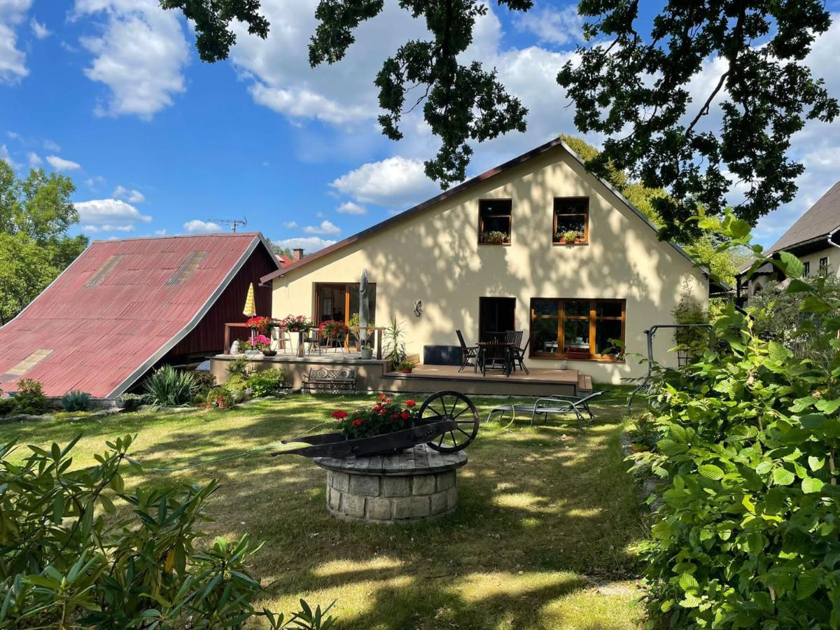 Apartmán v podhůří Jizerských hor Zelezny Brod Esterno foto